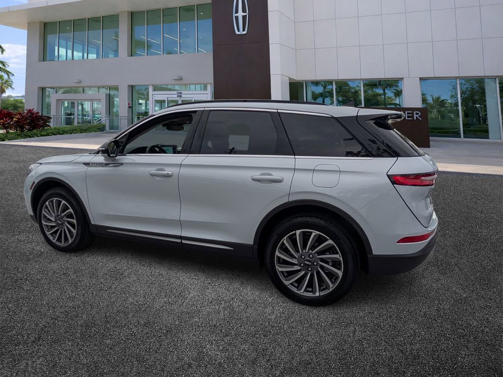 New 2026 Lincoln Corsair Reserve FWD image 5