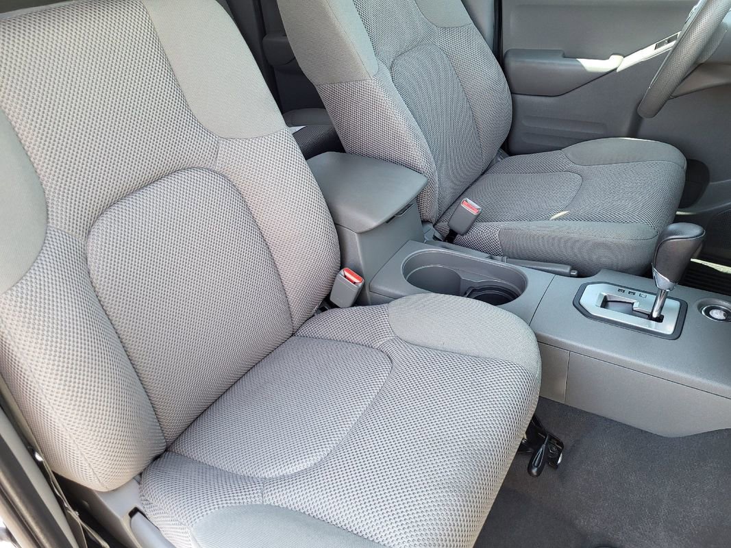 Used 2020 Nissan Frontier SV w/ Midnight Edition Floor Mats image 17