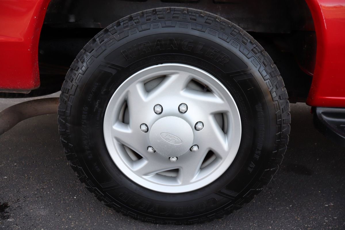 Used 2009 Ford E-350 and Econoline 350 XLT image 40