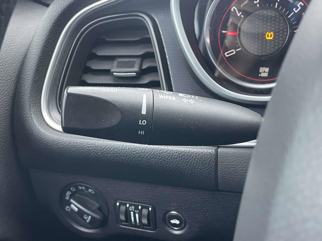 Used 2016 Dodge Challenger SXT Plus RWD image 21