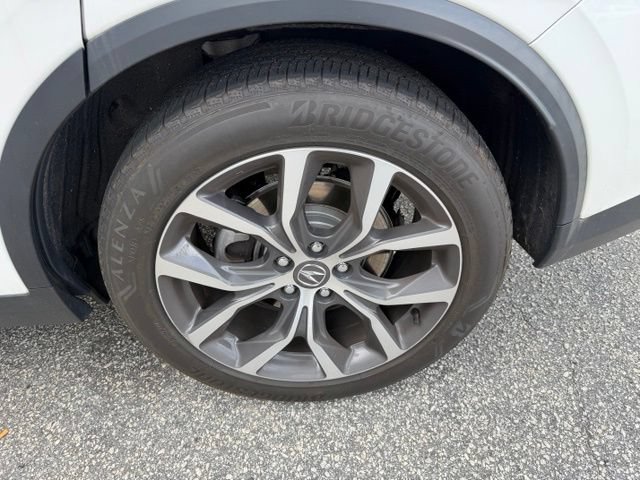Used 2024 Acura MDX w/ Technology Package FWD image 5
