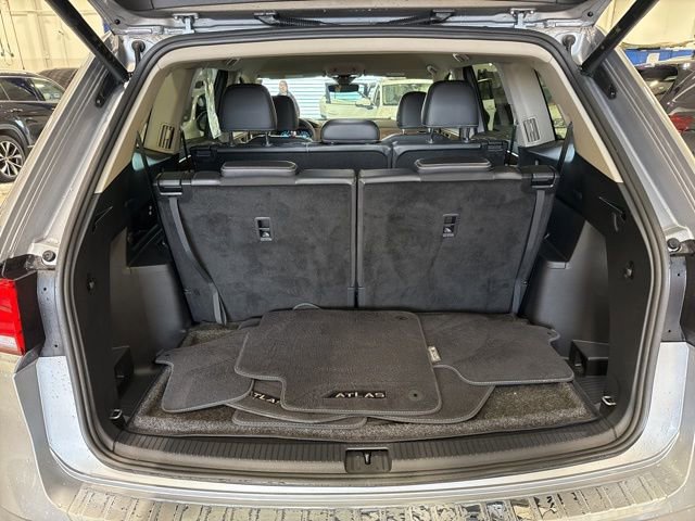 Used 2024 Volkswagen Atlas SE image 28