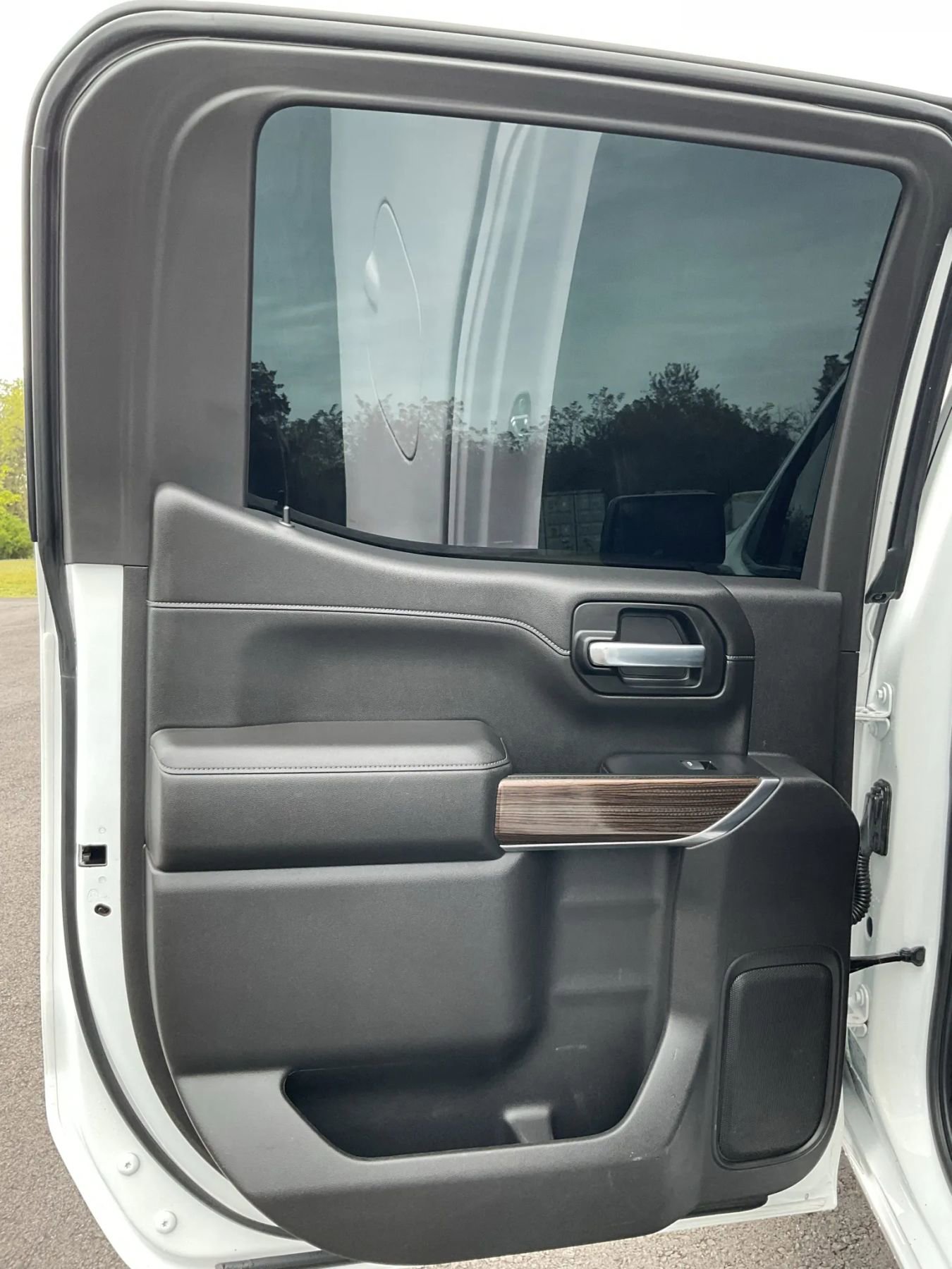 Used 2021 Chevrolet Silverado 1500 LT Trail Boss w/ Convenience Package II image 39