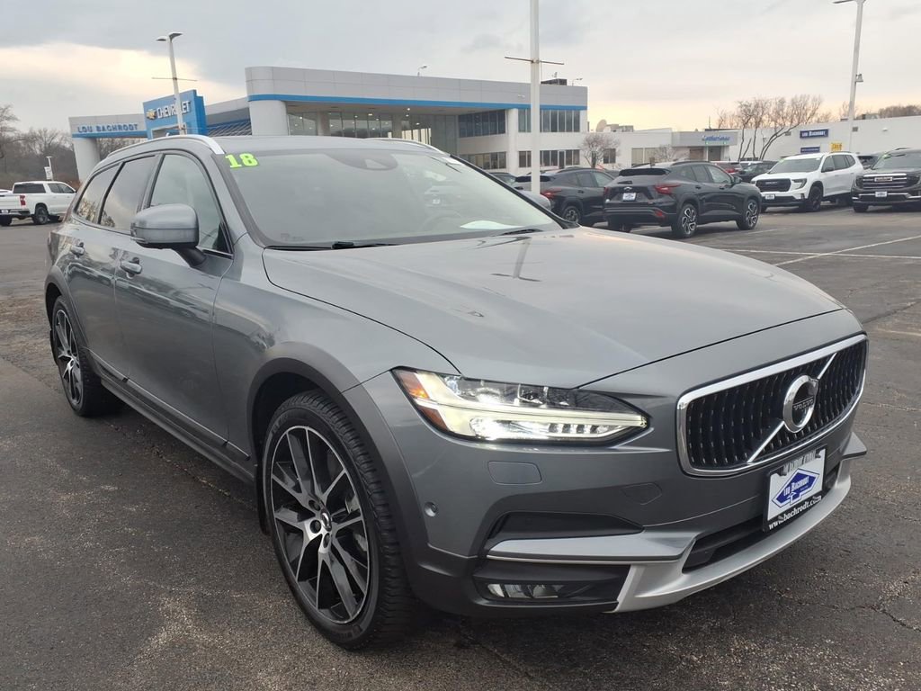 Used 2018 Volvo V90 T6 Cross Country w/ Convenience Package image 1