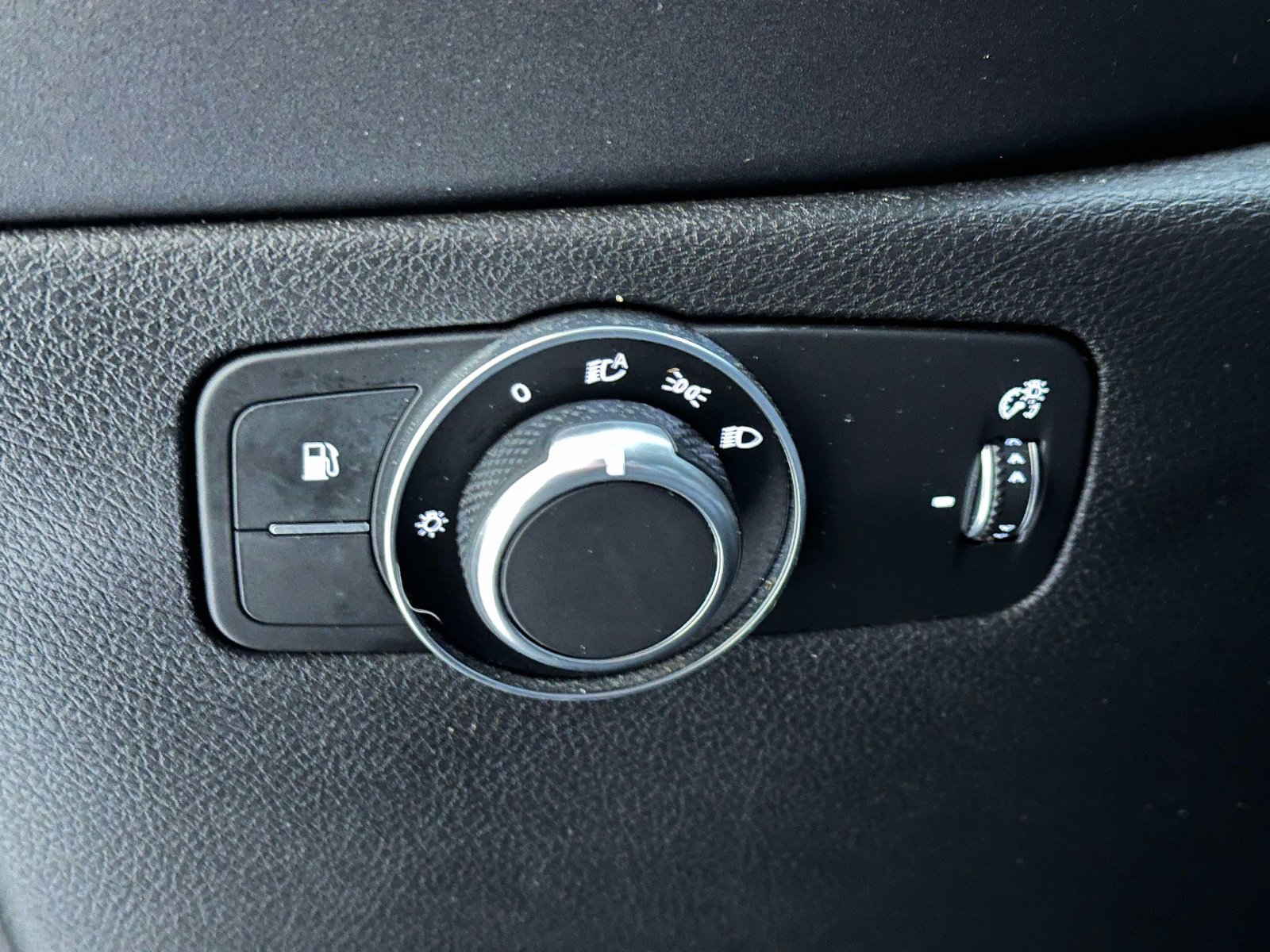 Used 2024 Dodge Hornet R/T w/ R/T Blacktop Package image 19