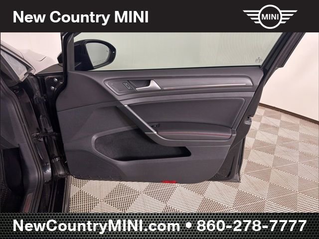 Used 2019 Volkswagen GTI Autobahn image 17