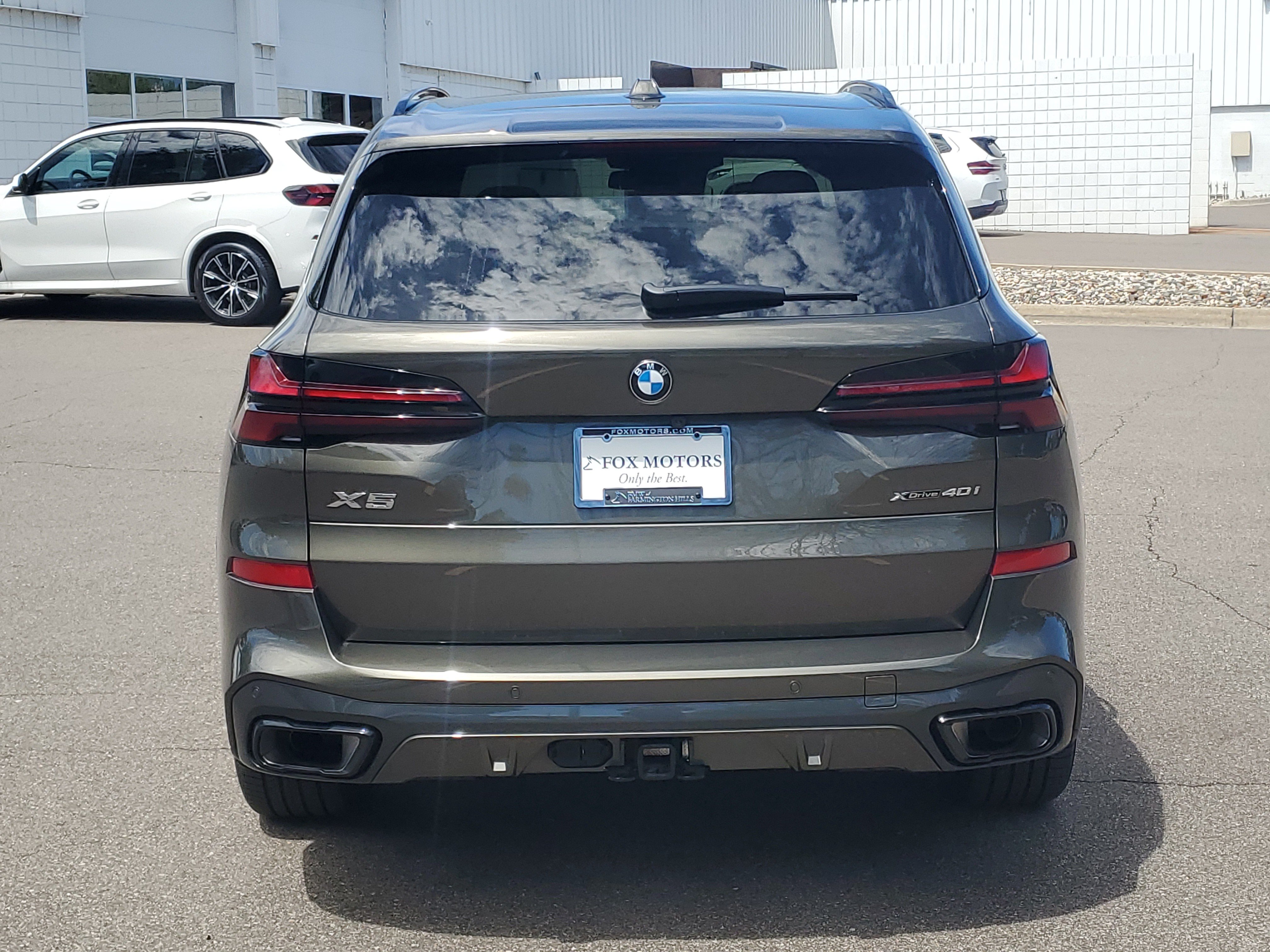 Certified 2026 BMW X5 xDrive40i w/ M Sport Package AWD/4WD image 5