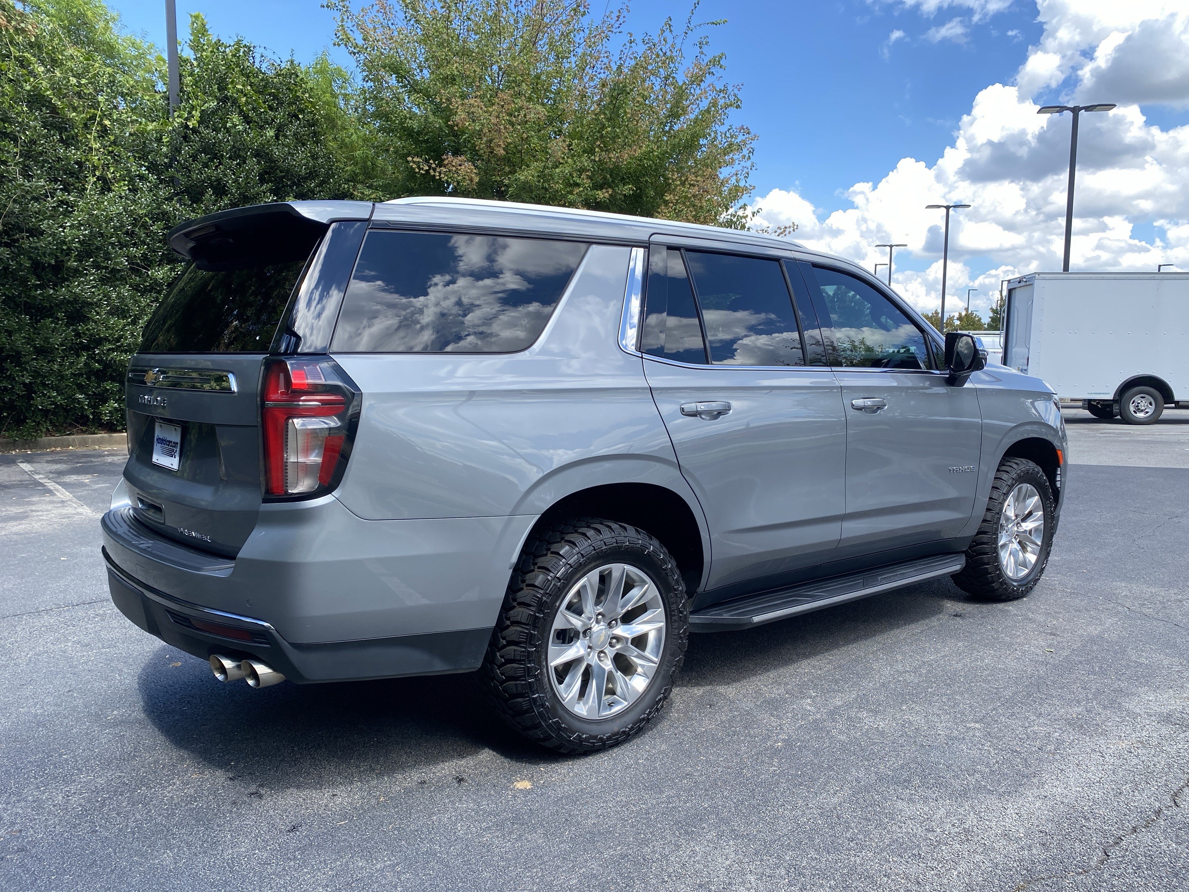 Used 2023 Chevrolet Tahoe Premier AWD/4WD image 9