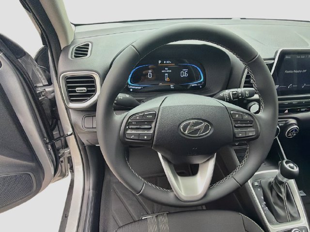 New 2026 Hyundai Venue SEL FWD image 11