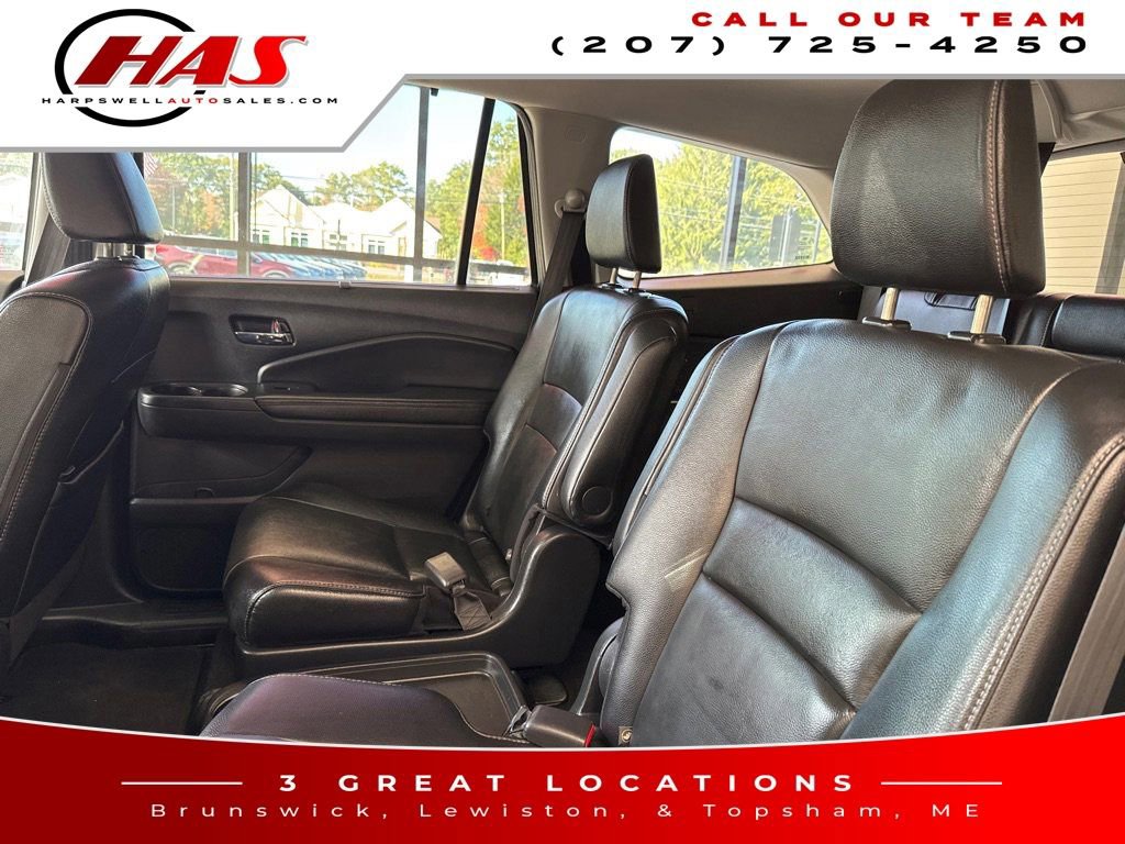 Used 2020 Honda Pilot Touring image 12