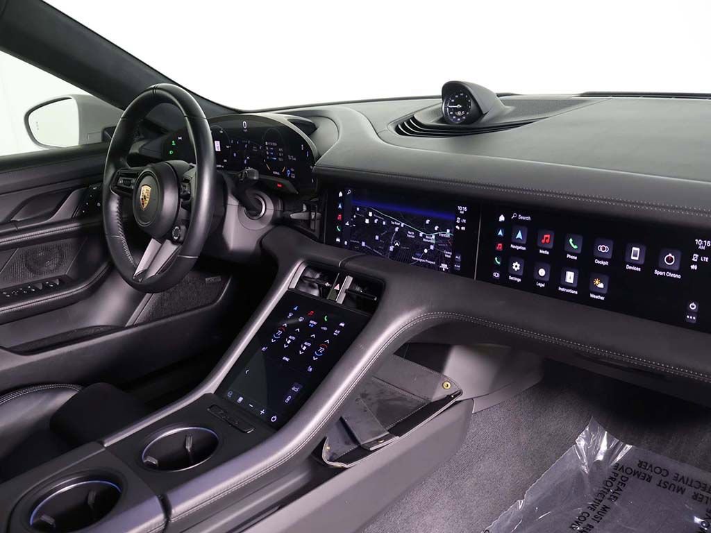 Used 2023 Porsche Taycan GTS image 35
