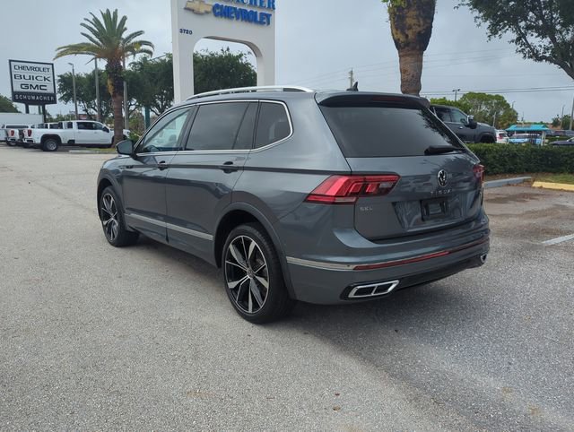 Certified 2022 Volkswagen Tiguan SEL R-Line image 5