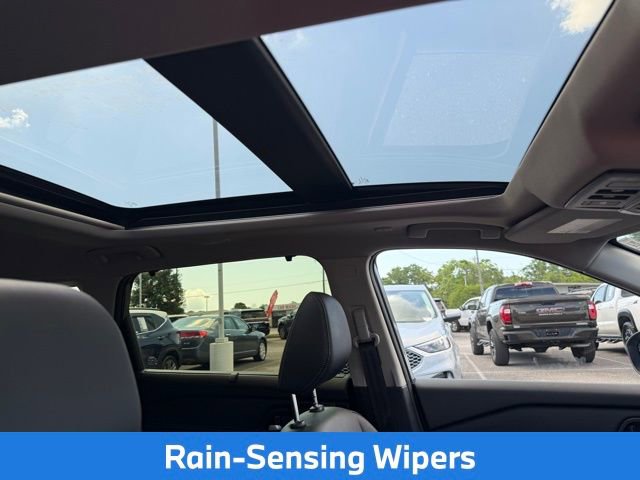 Used 2025 Nissan Rogue SL w/ Tech Package image 20