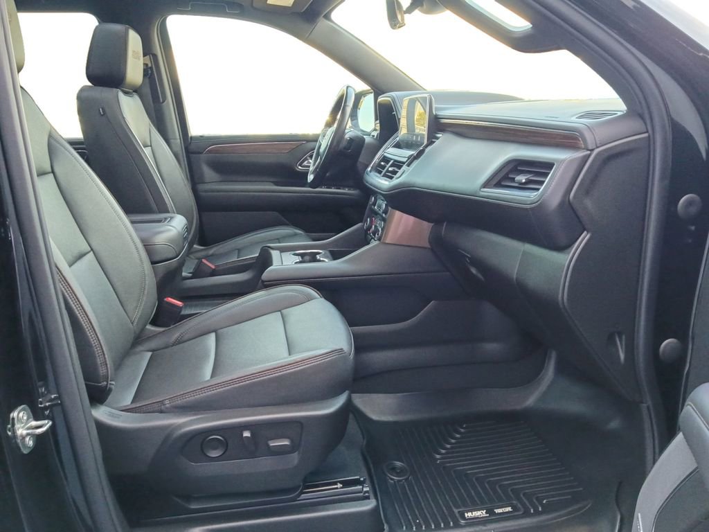 Used 2023 Chevrolet Tahoe High Country w/ Premium Package 2 AWD/4WD image 24
