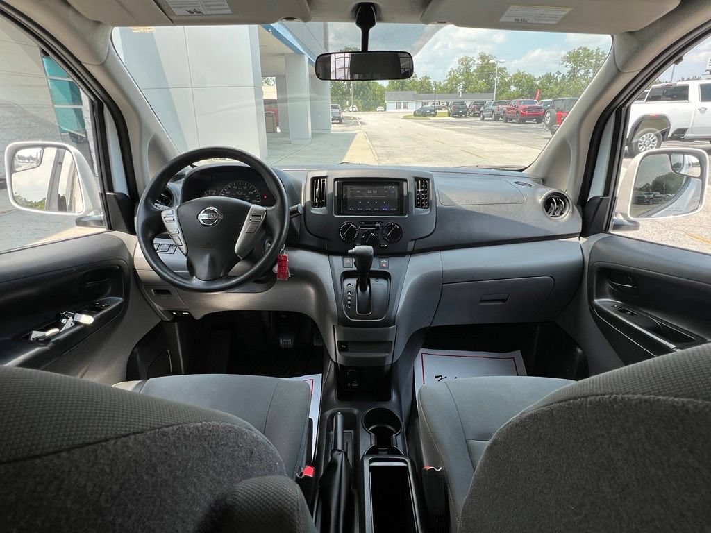 Used 2021 Nissan NV200 SV w/ Sliding Door Glass Package FWD image 2