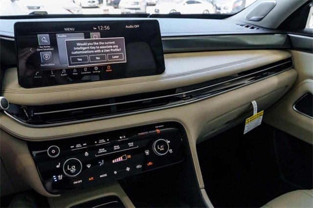 New 2025 INFINITI QX60 Luxe w/ Vision Package image 16