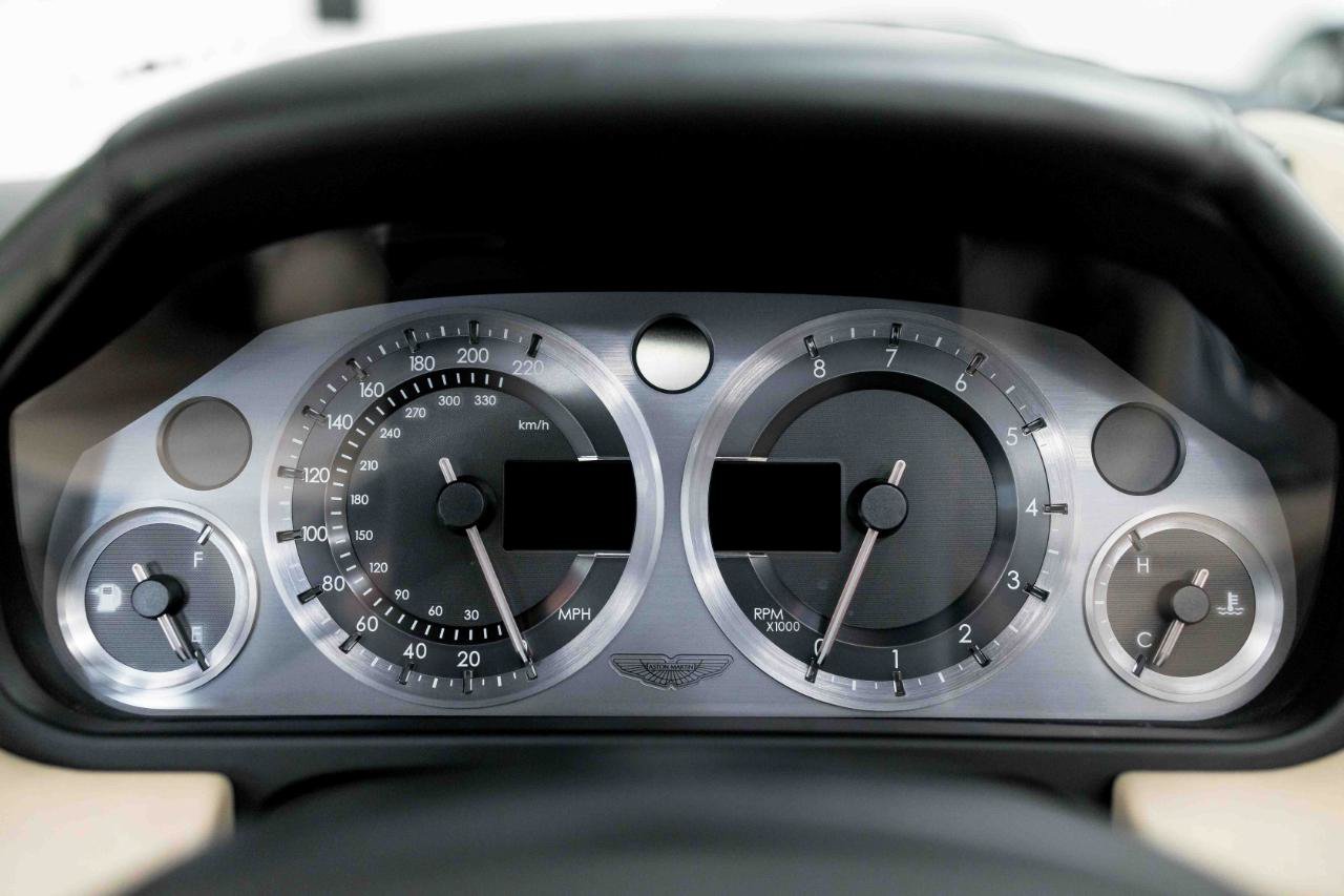 Used 2006 Aston Martin DB9 Volante RWD image 76