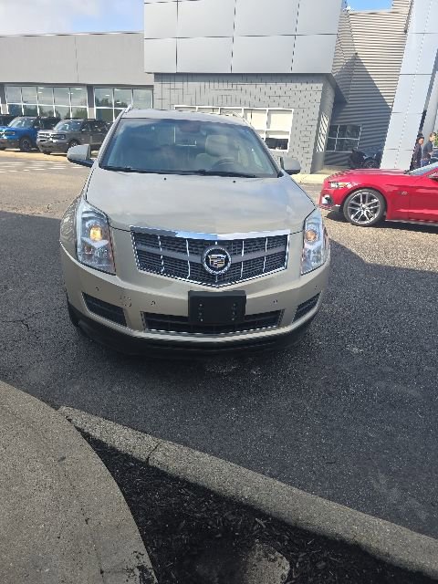 Used 2010 Cadillac SRX Luxury AWD/4WD image 3