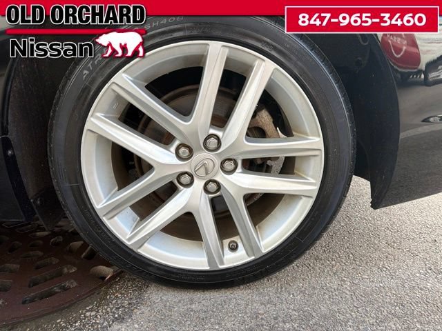 Used 2015 Lexus CT 200h w/ Seat Comfort Package FWD image 8