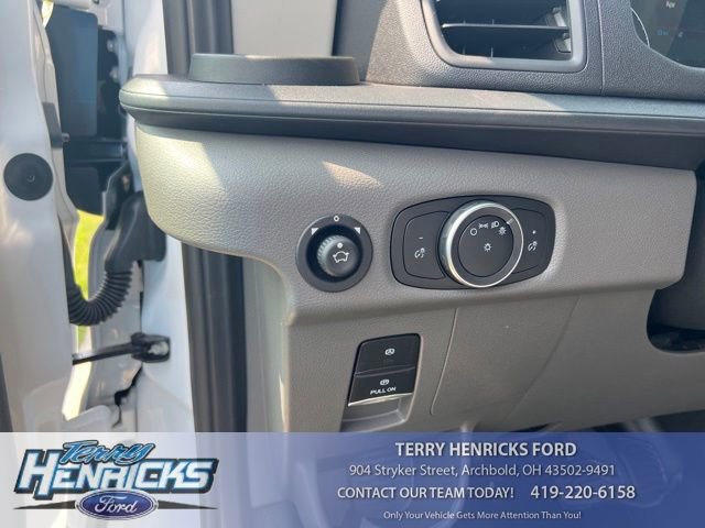 New 2023 Ford E-Transit Medium Roof RWD image 16