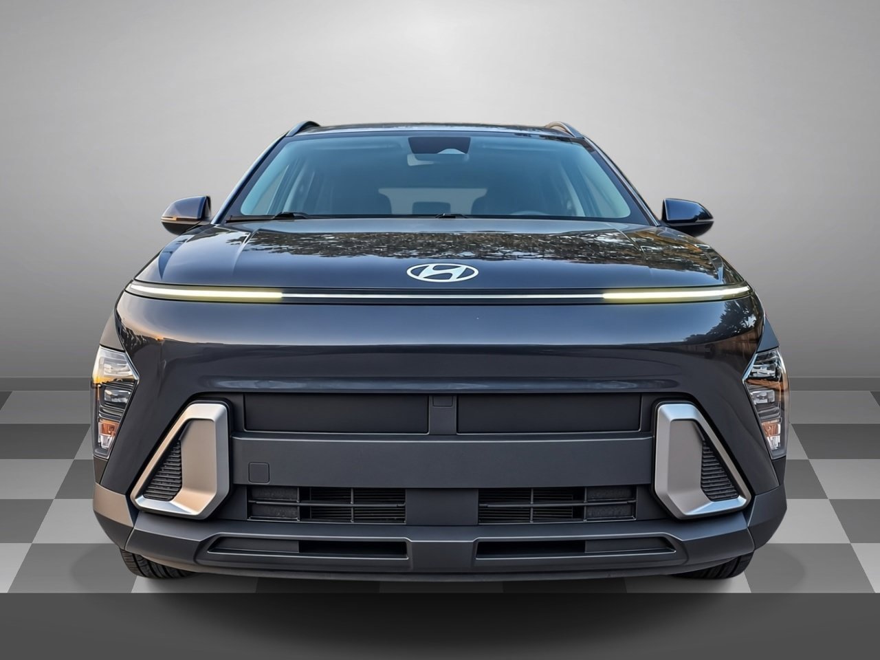 Used 2024 Hyundai Kona SEL FWD image 2