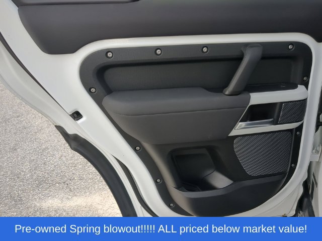 Used 2020 Land Rover Defender 110 SE AWD/4WD image 36