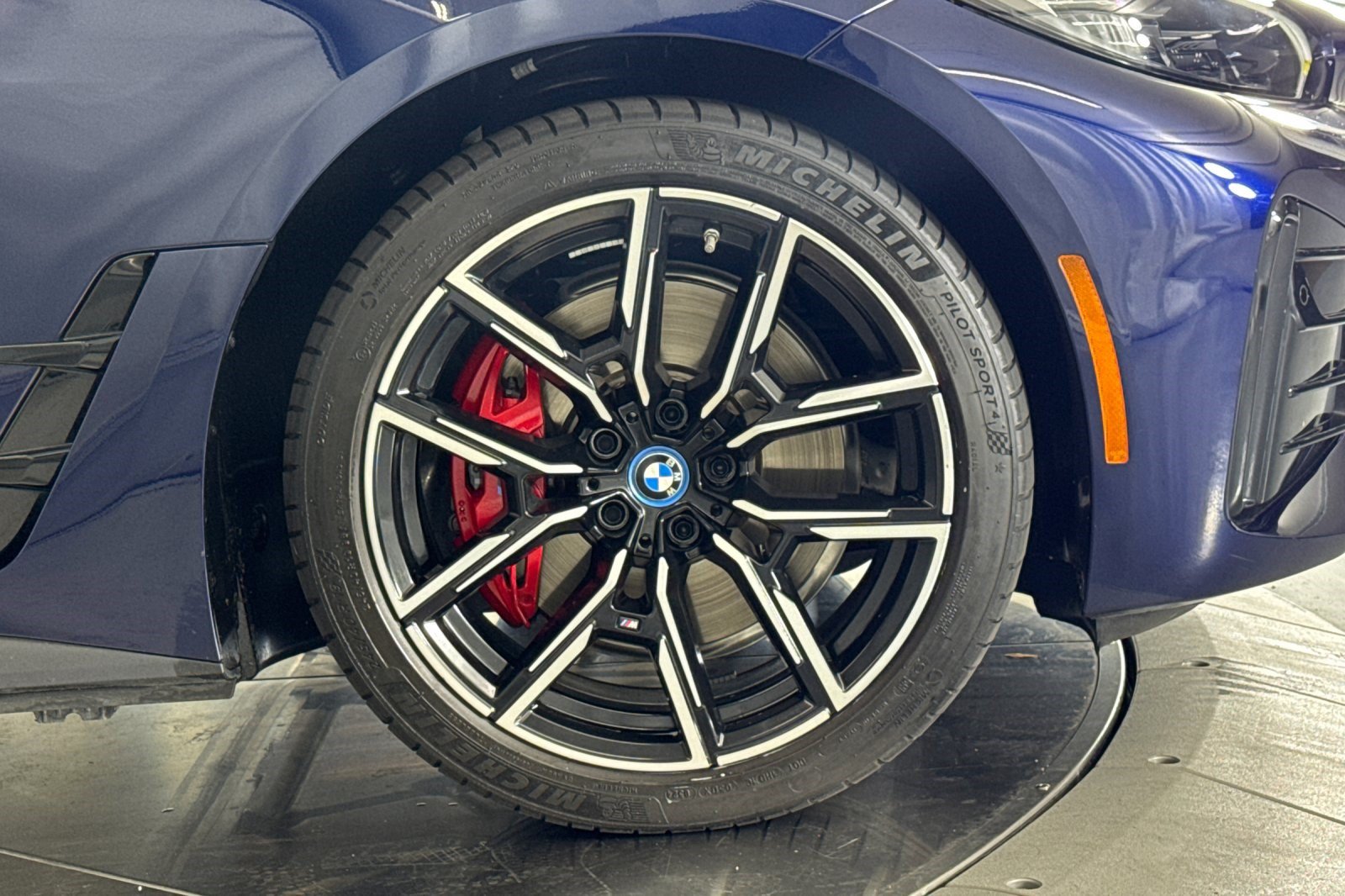 Used 2024 BMW i4 eDrive40 w/ M Sport Package RWD image 13