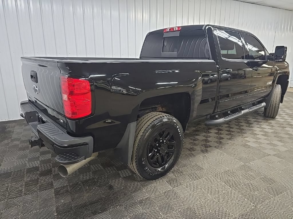 Used 2019 Chevrolet Silverado 2500 LTZ w/ Midnight Edition AWD/4WD image 10
