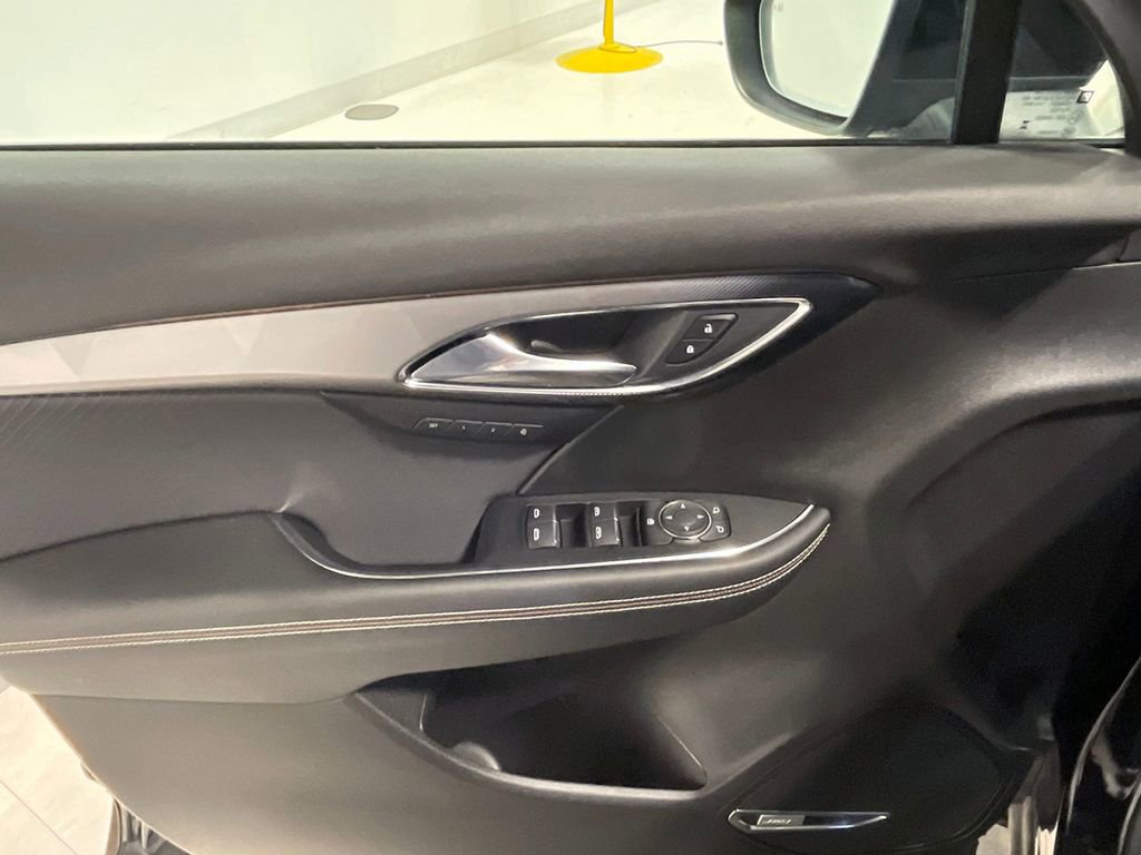 Used 2025 Buick Envision Sport Touring image 18