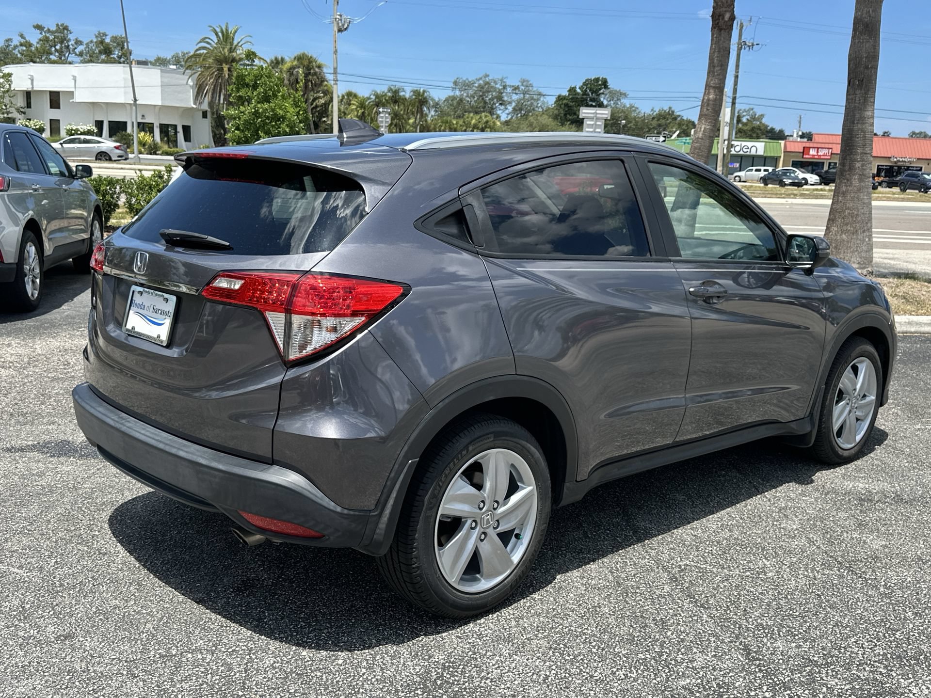 Used 2019 Honda HR-V EX-L image 6