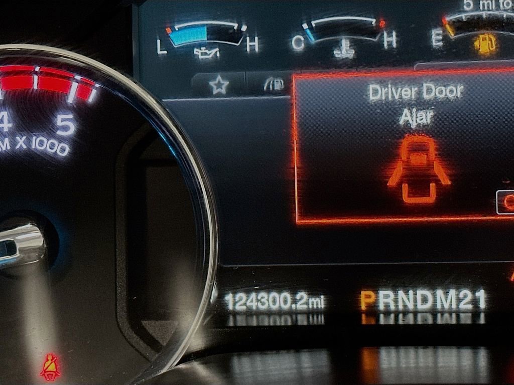 Used 2018 Ford F250 Platinum w/ Platinum Ultimate Package image 12