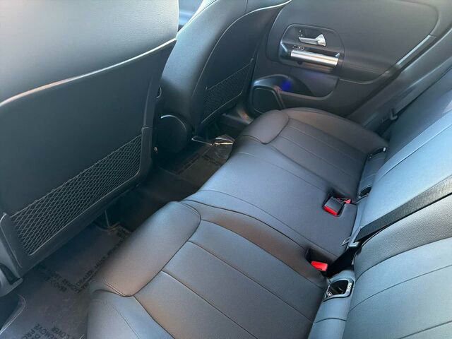 Certified 2025 Mercedes-Benz GLA 250 4MATIC image 15