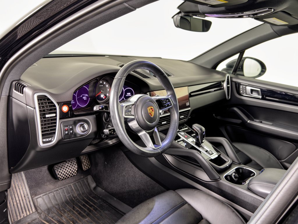 Certified 2023 Porsche Cayenne AWD/4WD image 4