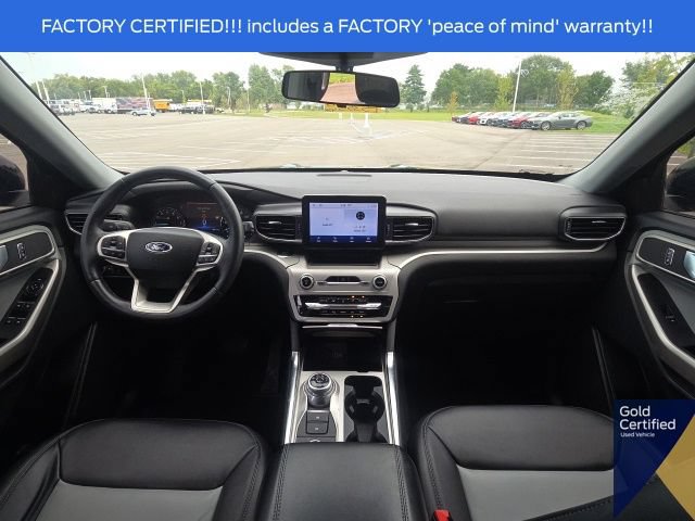 Used 2023 Ford Explorer XLT w/ Equipment Group 202A AWD/4WD image 23