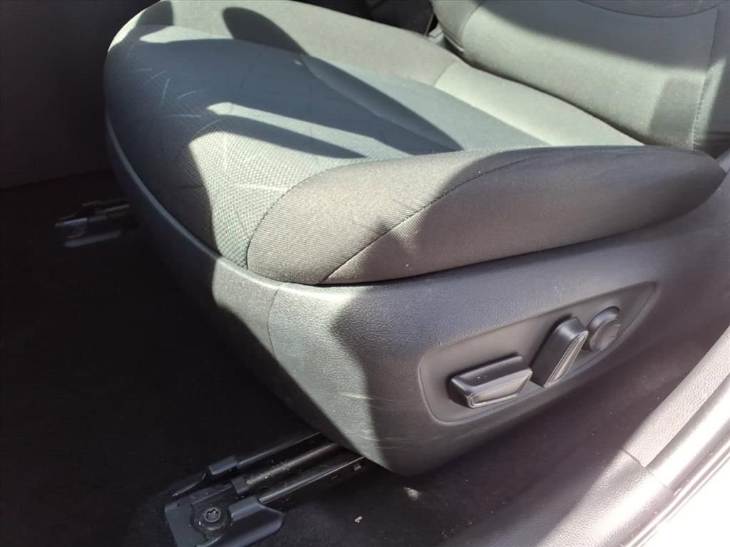 Certified 2025 Toyota RAV4 XLE image 17