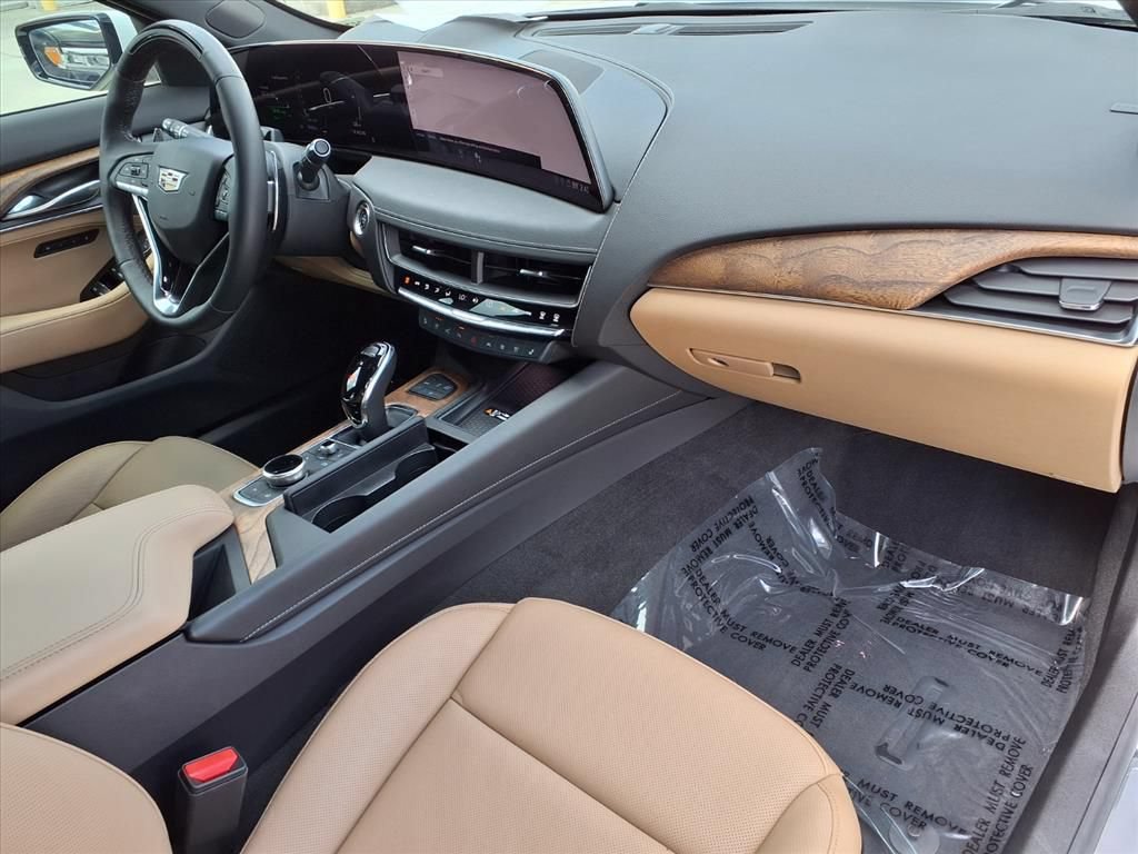 Used 2025 Cadillac CT5 Premium Luxury RWD image 8