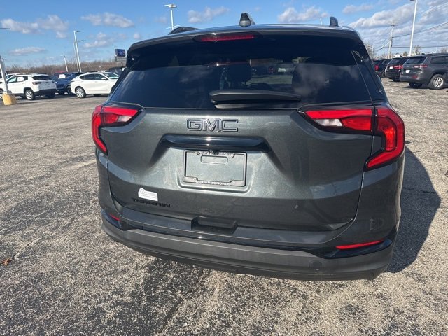 Used 2020 GMC Terrain SLT w/ Preferred Package image 4