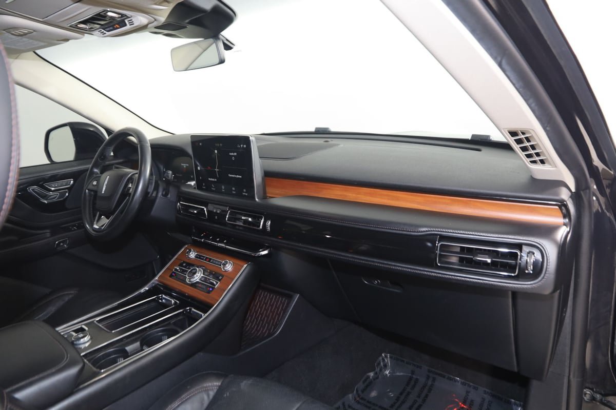 Used 2020 Lincoln Aviator Reserve w/ Class IV Trailer Tow Package AWD/4WD image 44