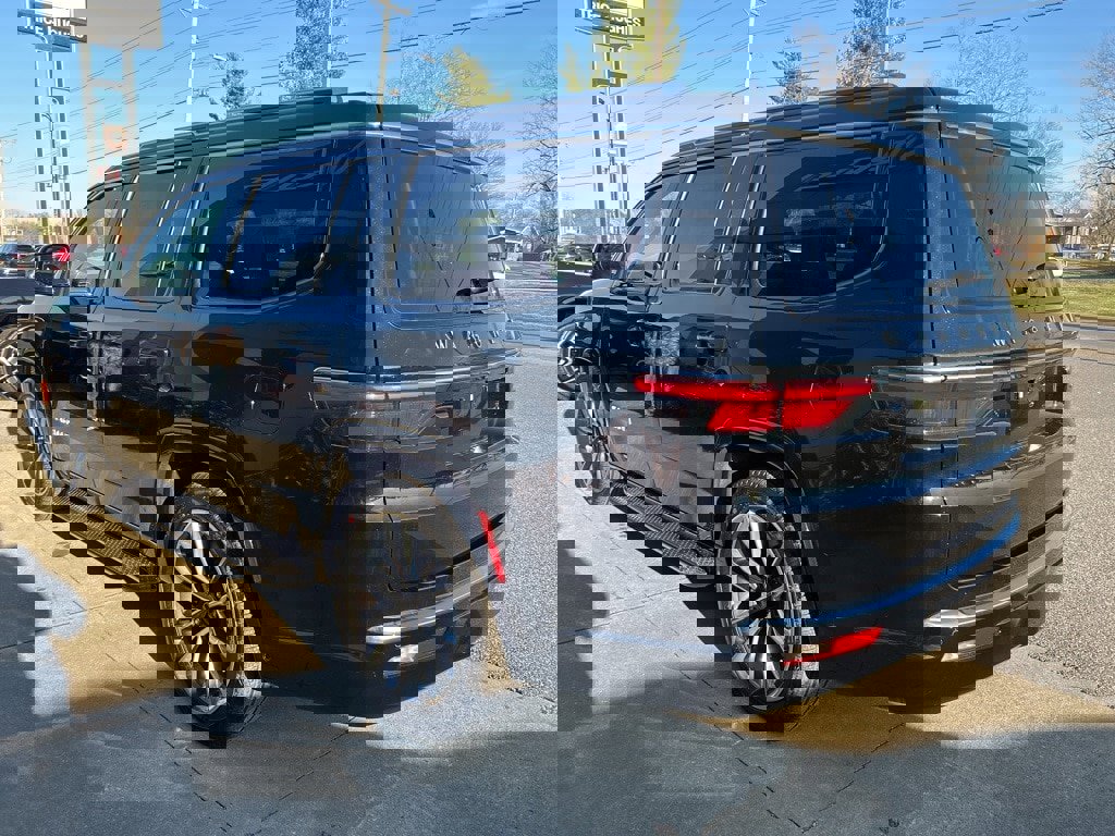 New 2025 Jeep Wagoneer Series II image 5