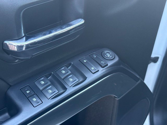 Used 2018 Chevrolet Silverado 1500 LT w/ All Star Edition AWD/4WD image 16