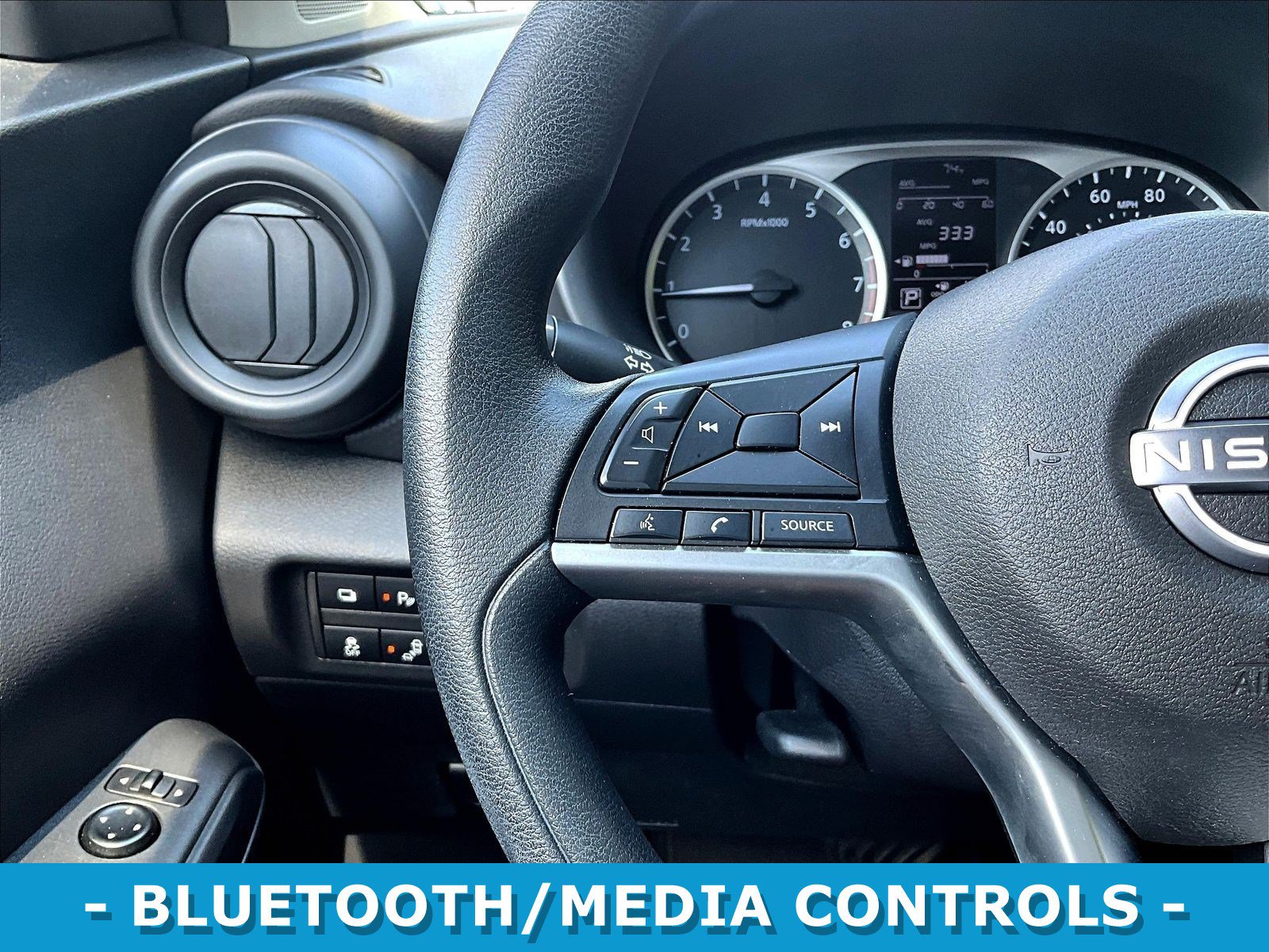 Used 2022 Nissan Kicks S FWD image 11