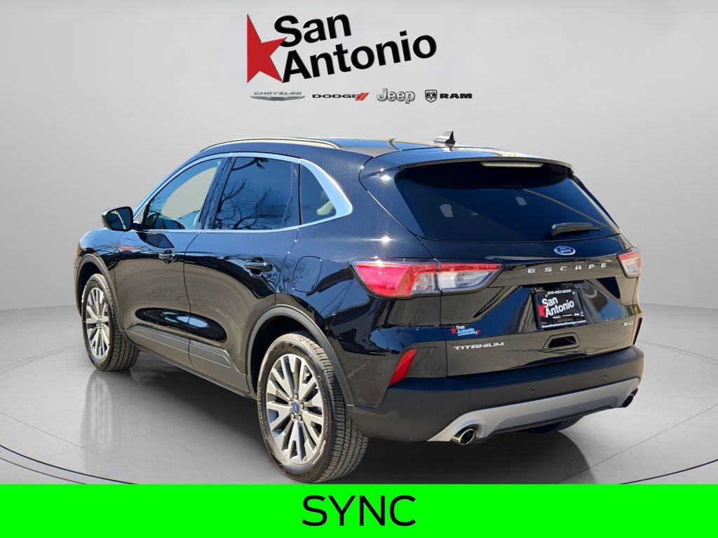 Used 2022 Ford Escape Titanium image 6
