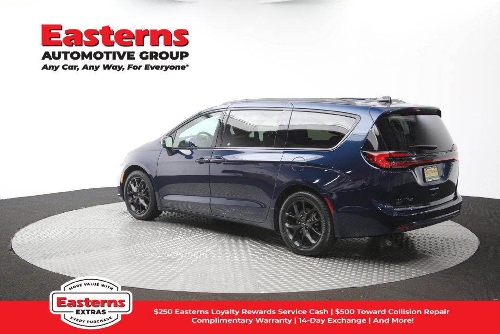 Used 2023 Chrysler Pacifica Touring-L w/ S Appearance Package FWD image 66