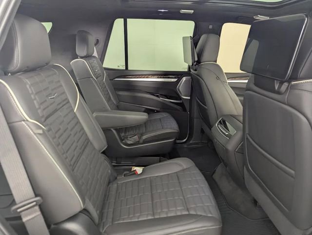 Used 2025 Cadillac Escalade Sport Platinum image 26