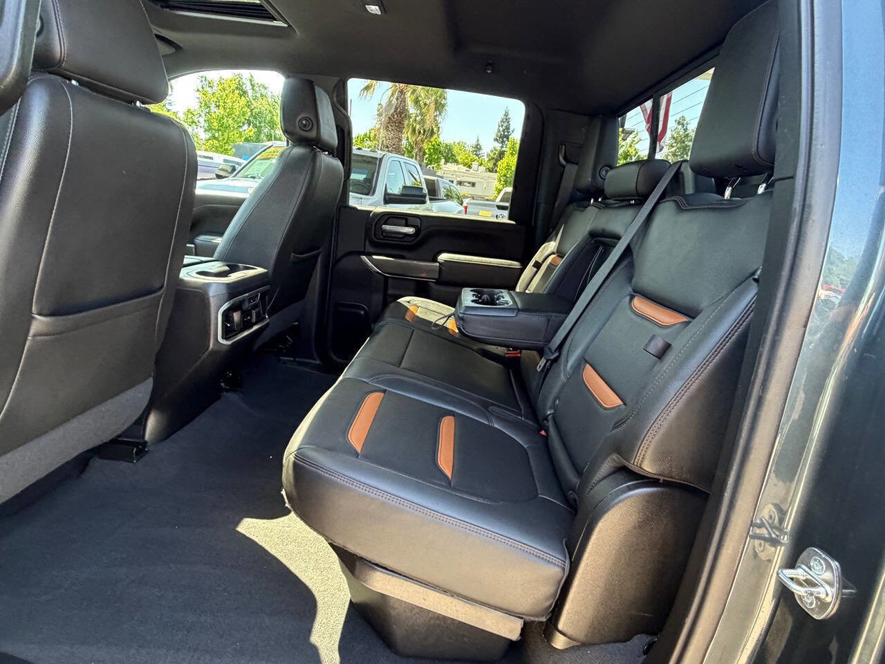 Used 2020 GMC Sierra 3500 AT4 w/ AT4 Premium Package image 17