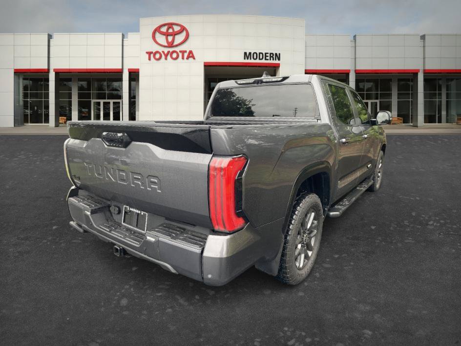 Used 2024 Toyota Tundra Platinum AWD/4WD image 5