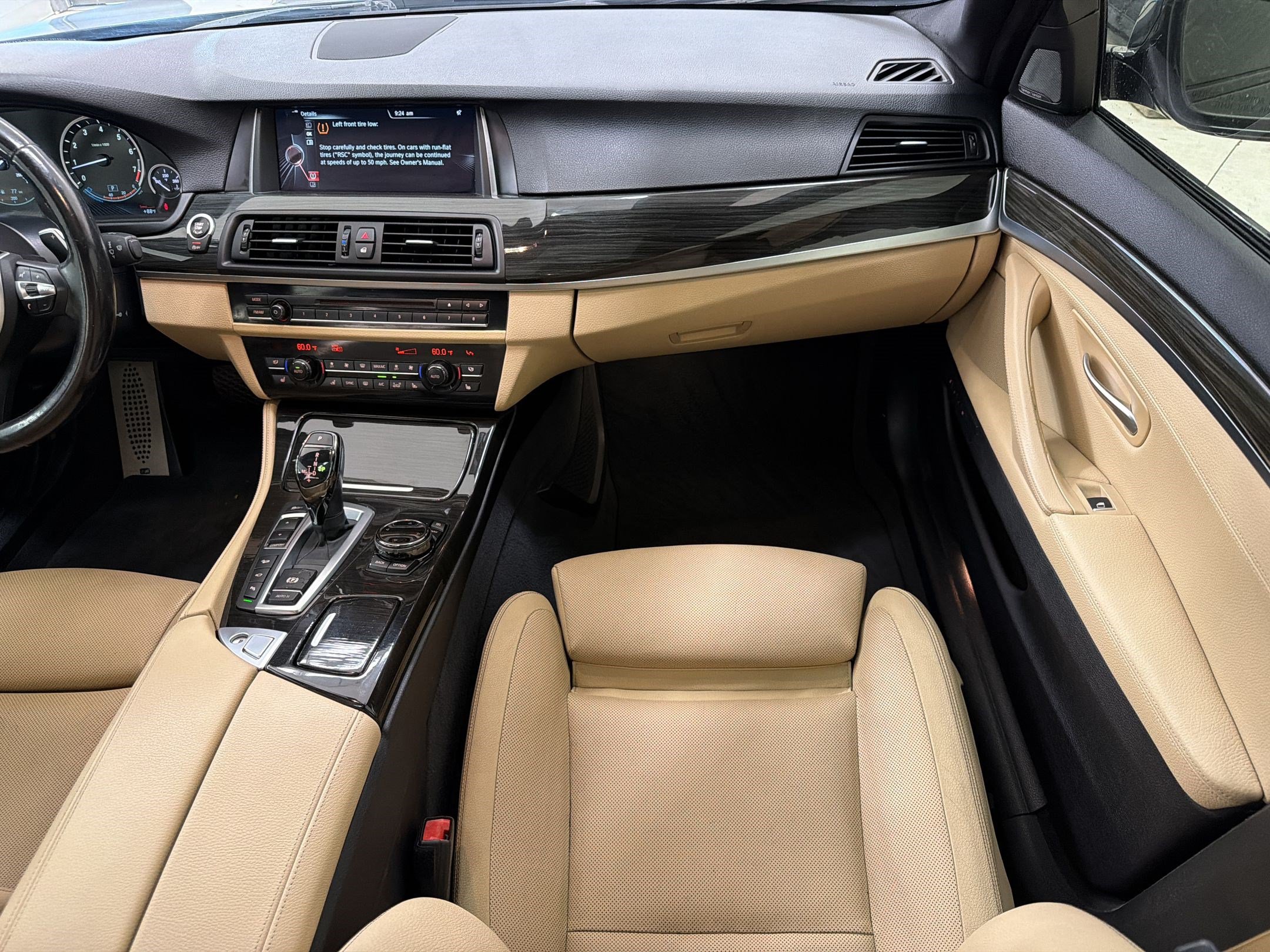 Used 2016 BMW 550i xDrive Sedan AWD/4WD image 30