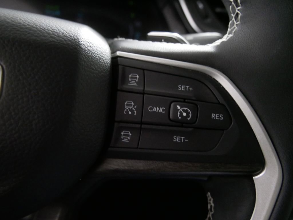 Used 2022 Jeep Grand Cherokee Limited 4xe image 20