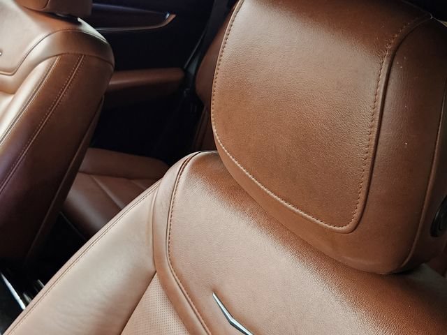 Used 2024 Cadillac XT5 Premium Luxury w/ Technology Package FWD image 15