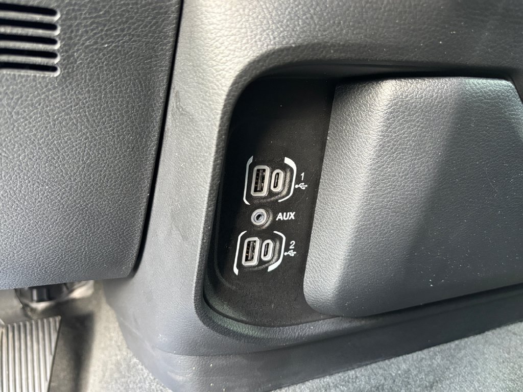 Used 2022 RAM 1500 Laramie AWD/4WD image 27